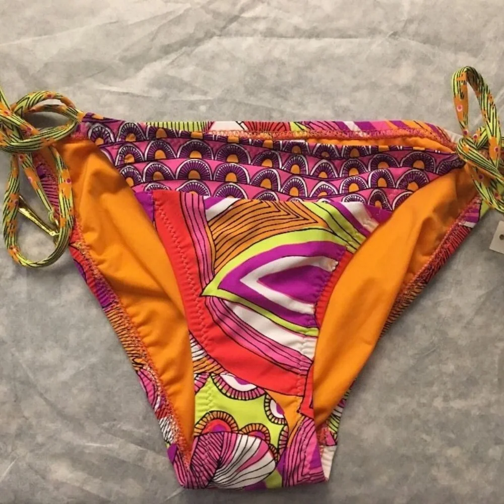 NWT Trina Turk Amazonia Tie Hipster Bikini Bottoms‎
